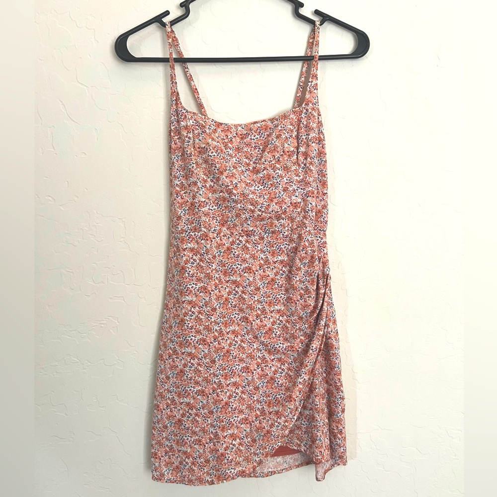 Last day to buy! 🩷 Abercrombie & fitch floral pink dress size xxs